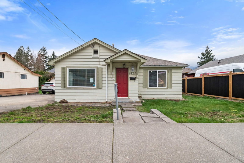 8825 Edward Street, Chilliwack, British Columbia