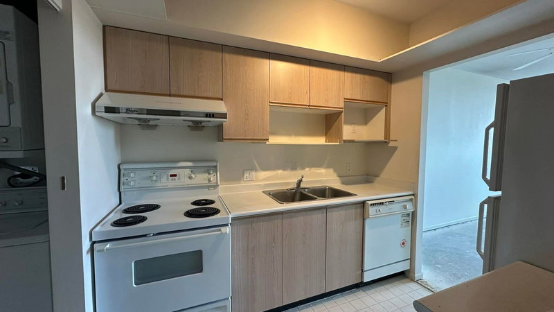 406 - 8871 Lansdowne Road, Richmond, V6X 3X8 | Image 2