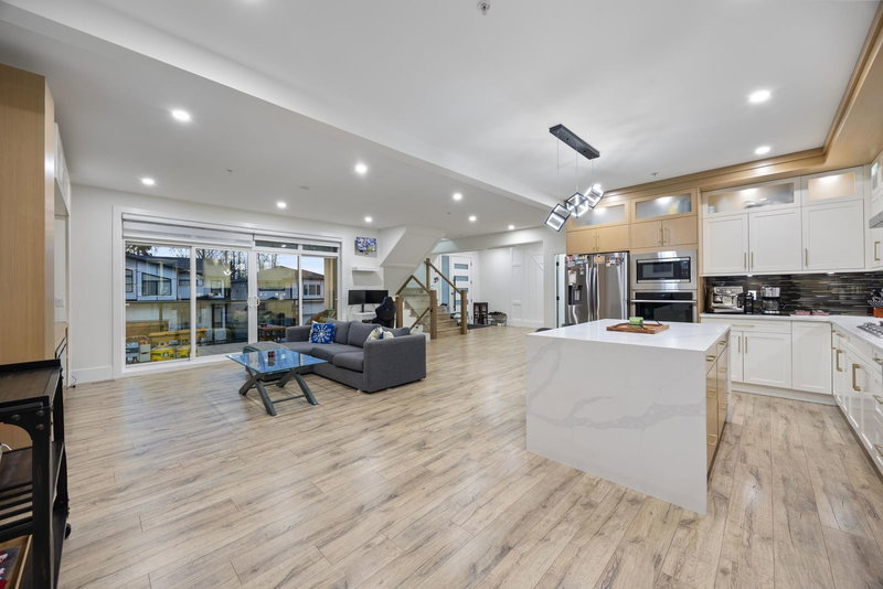 Upper - 10500 Mcveety Street, Maple Ridge, V2W 0K3 | Image 3