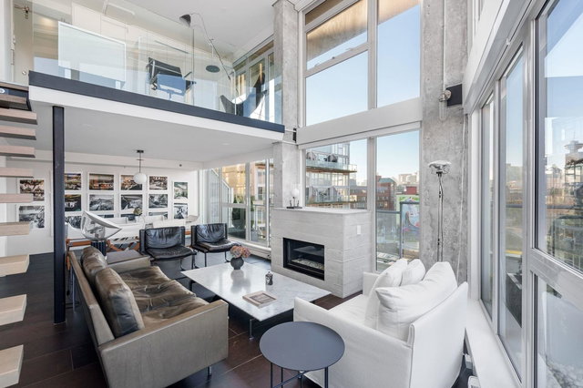 624 - 289 Alexander Street