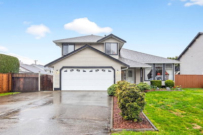 12125 189a Street | Pitt Meadows | Image