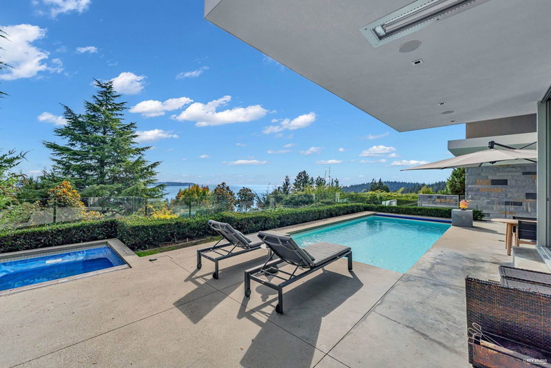 4313 Rockridge Road, West Vancouver, V7W 1A6 | Image 2