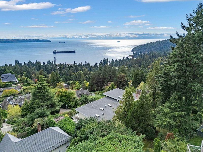 4313 Rockridge Road, West Vancouver, V7W 1A6 | Image 3