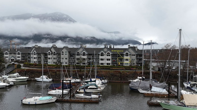 1468 Pemberton Avenue #202, Squamish, British Columbia