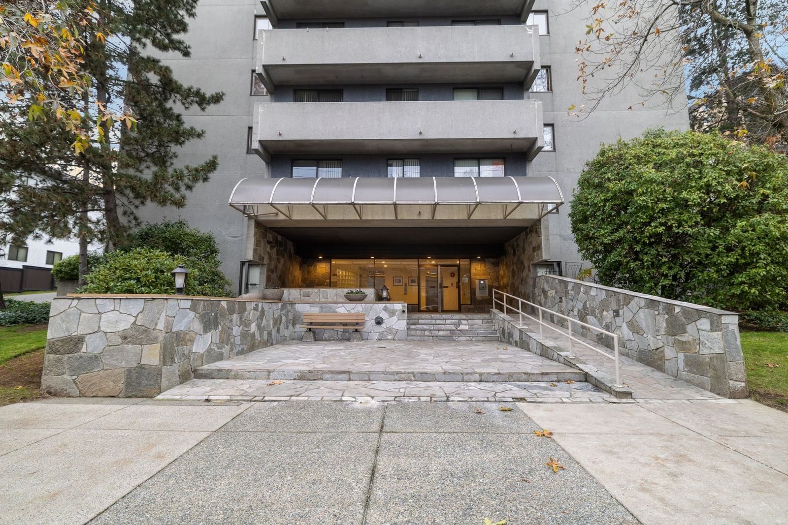 Listing Image 37