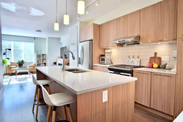 16 - 8217 204b Street