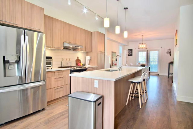 16 - 8217 204b Street