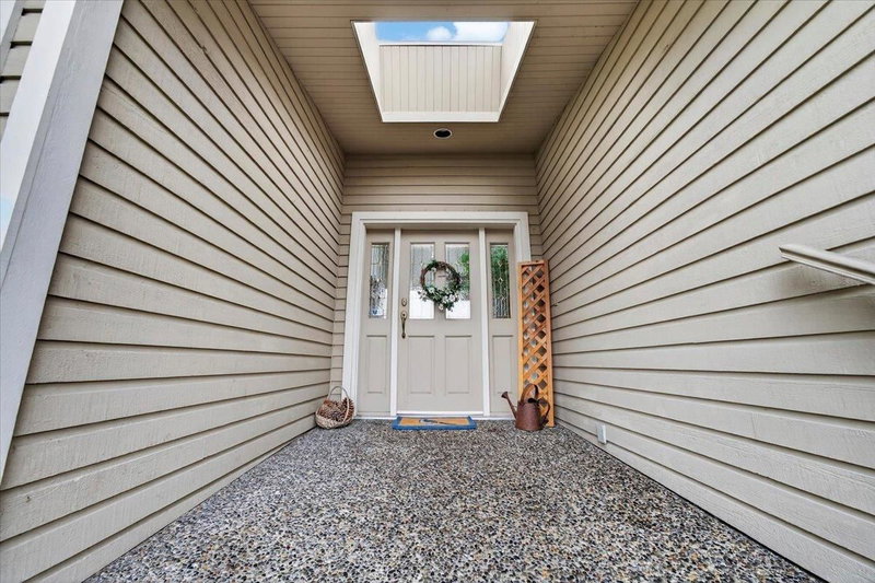 1841 Walnut Crescent, Coquitlam, V3J 7S9 | Image 3