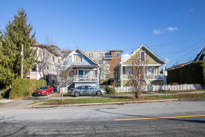 166 10th Street, North Vancouver, V7L 2C8 | Image 3