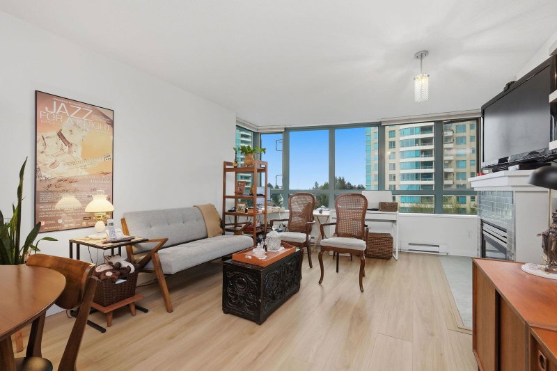 505 - 6659 Southoaks Crescent