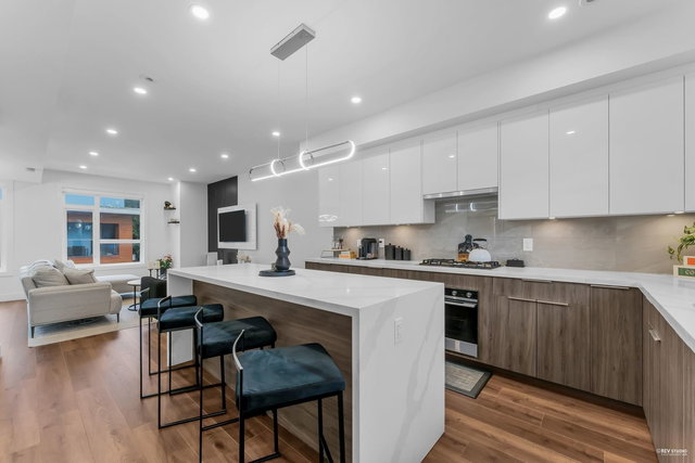 33 - 5858 132 Street