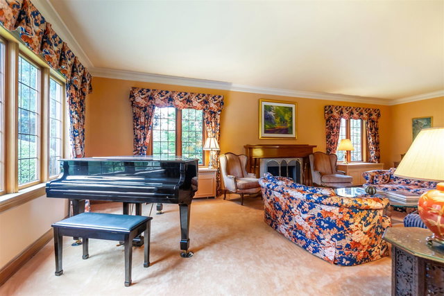 5376 Marguerite Street