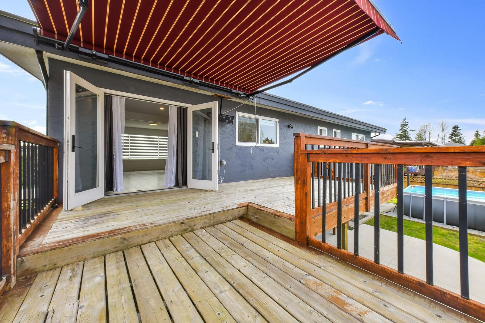 Listing Image 8