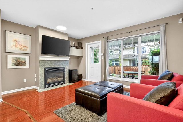 36 - 2927 Fremont Street