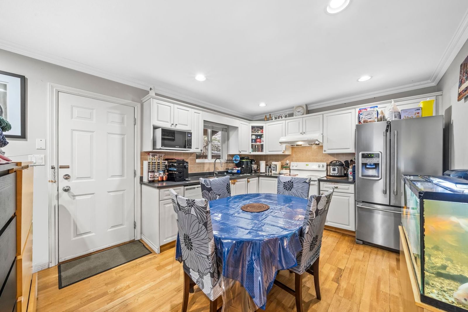 Listing Image 13