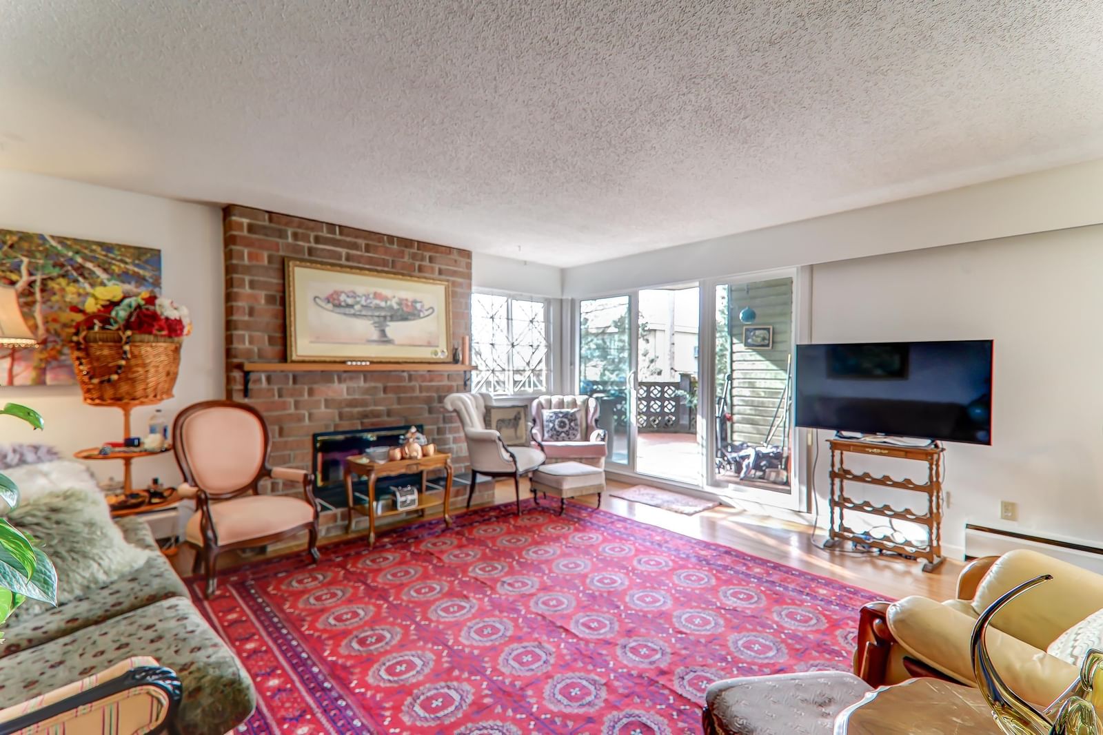 Listing Image 1