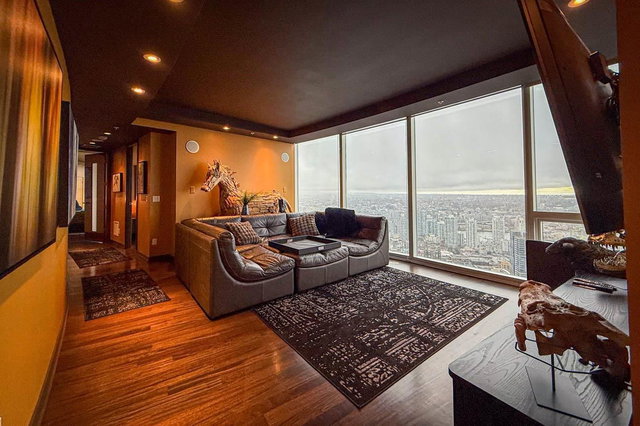 4803 - 938 Nelson Street