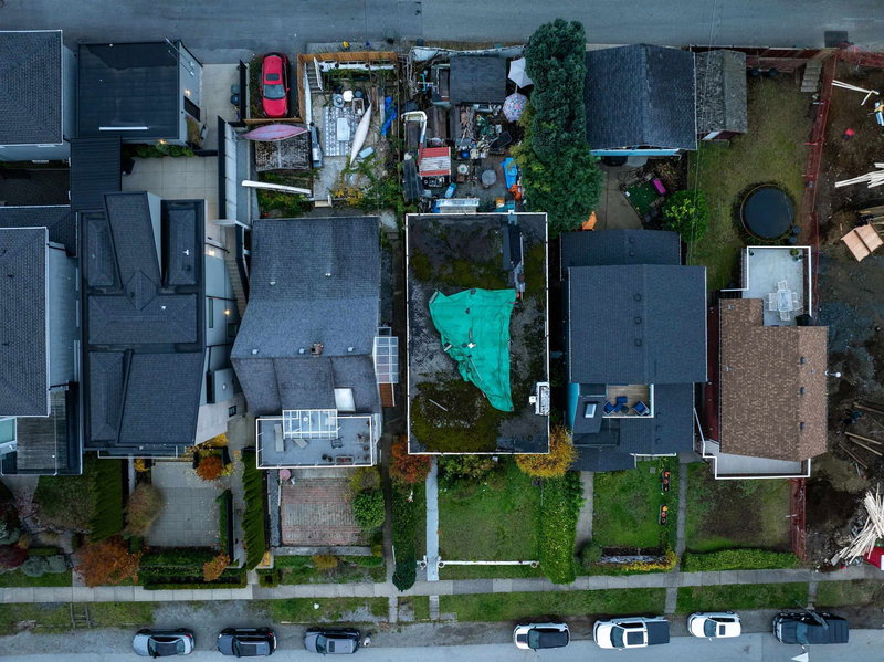 34 Hythe Avenue, Burnaby, V5B 1G4 | Image 3