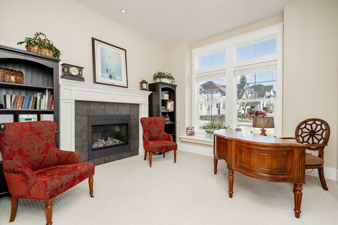 Listing Image 12