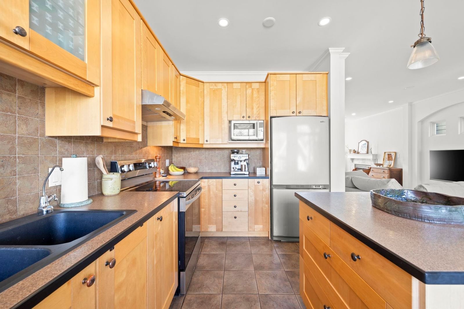 Listing Image 14