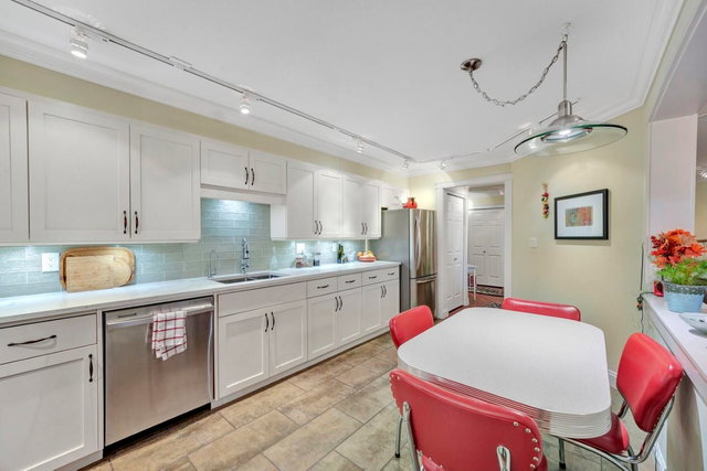 109B - 1210 Quayside Drive
