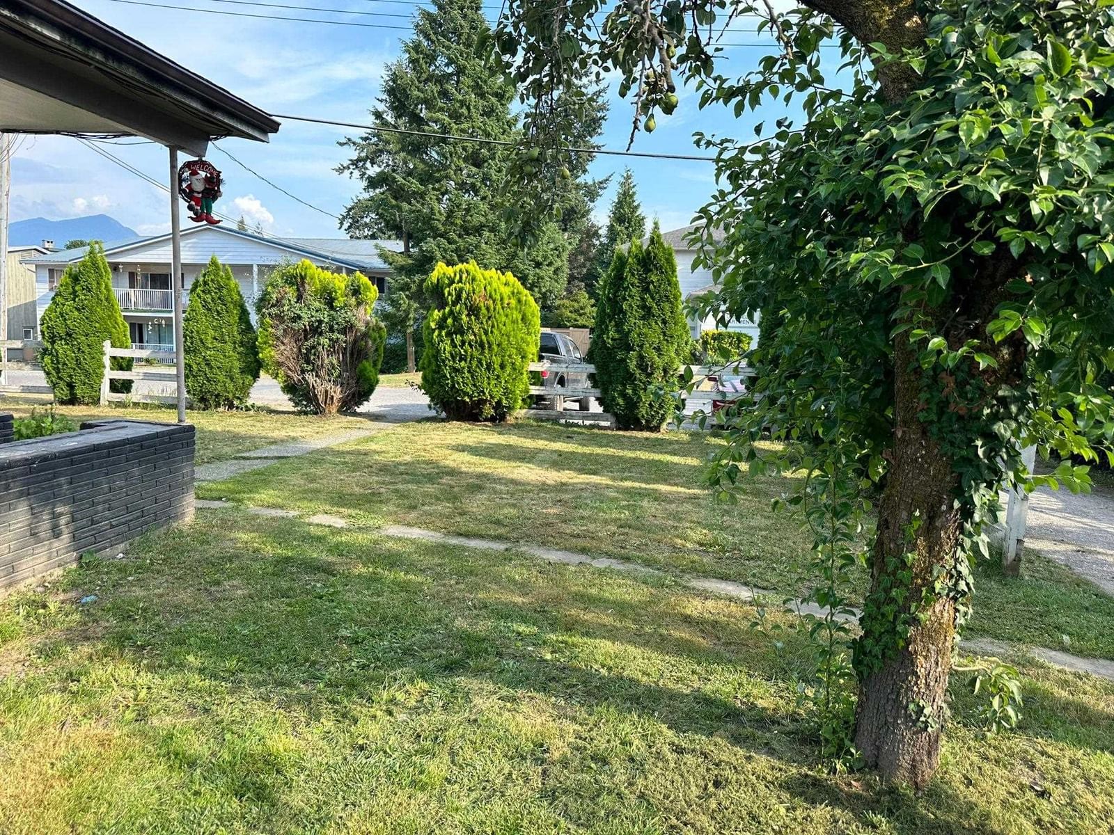 Listing Image 6