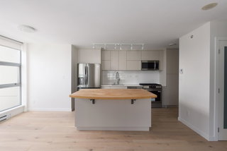 1403 - 989 Beatty Street