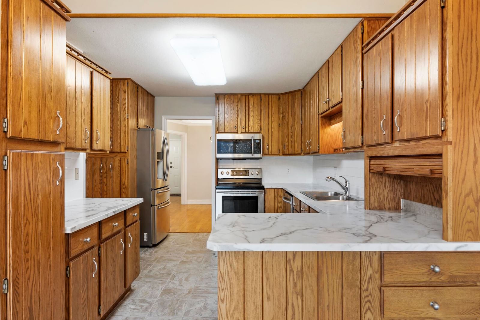 Listing Image 5