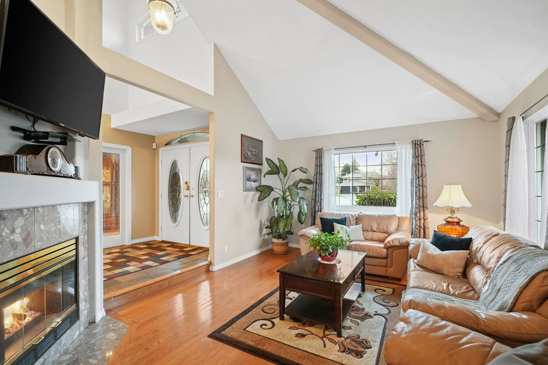 19066 63b Avenue, Surrey, V3S 8G5 | Image 3