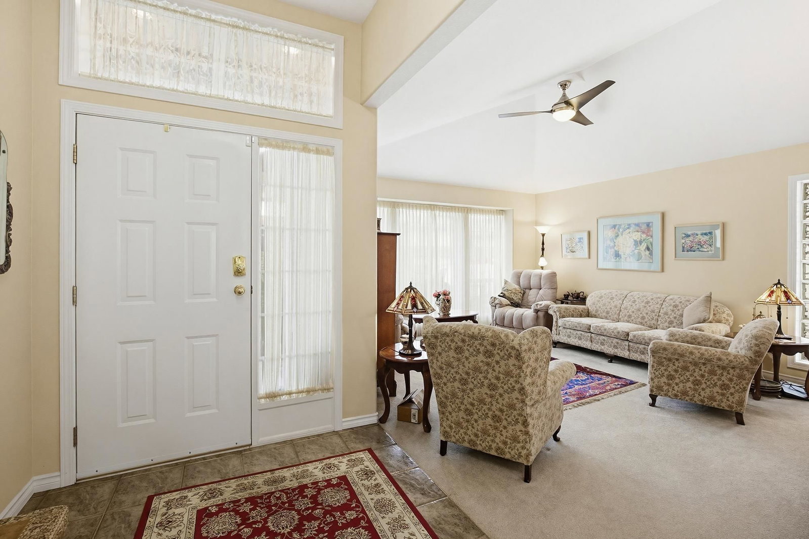 Listing Image 3