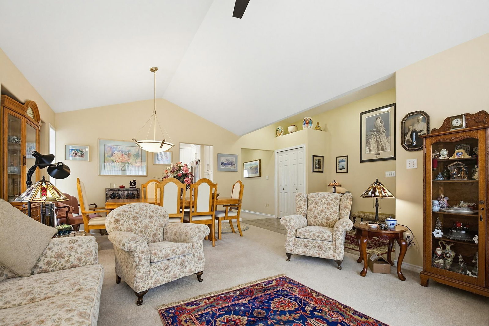 Listing Image 8