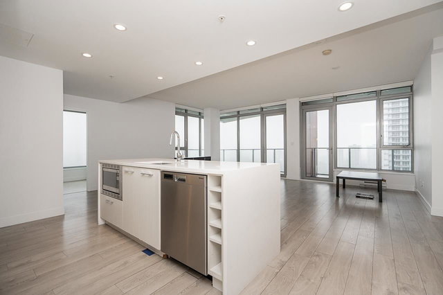 1801 - 518 Whiting Way