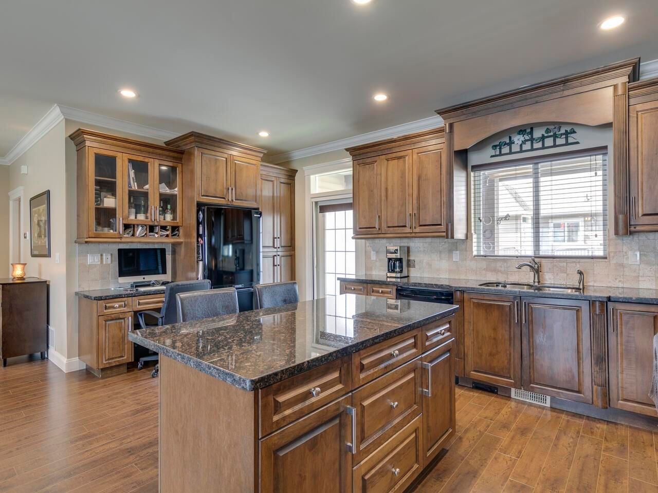 Listing Image 13