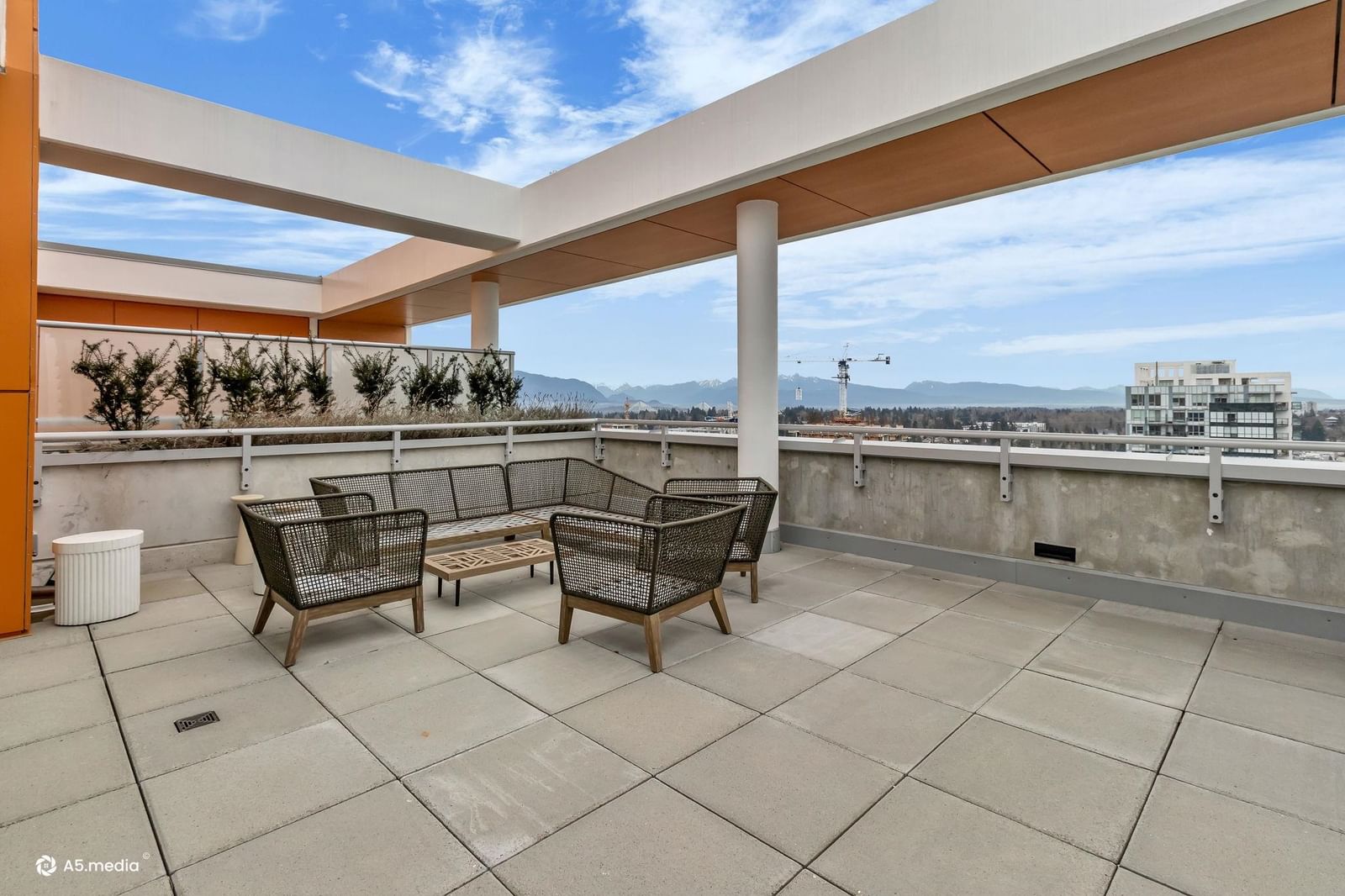 Listing Image 21