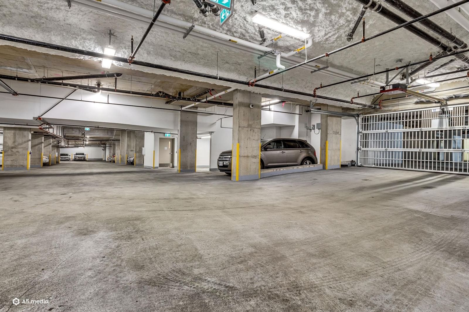 Listing Image 23