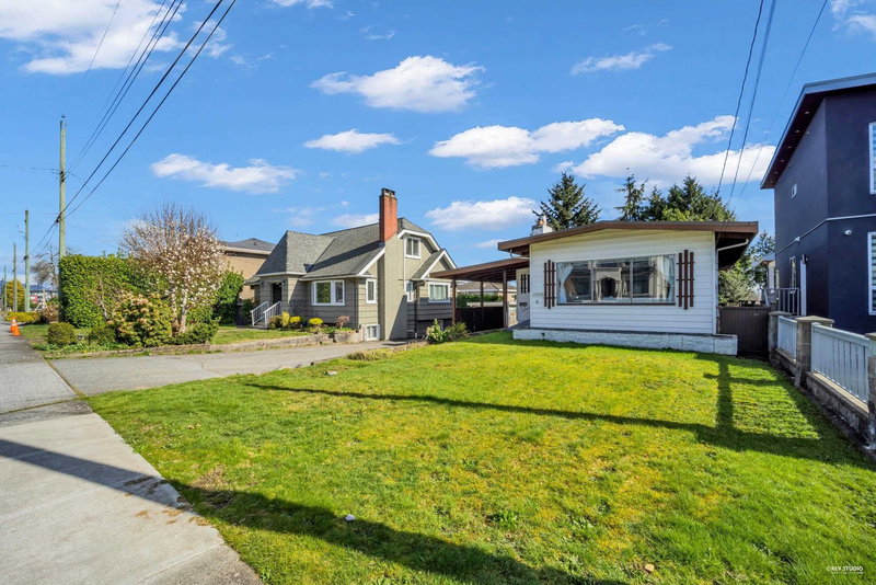 7750 15th Avenue, Burnaby, V3N 1W5 | Image 2