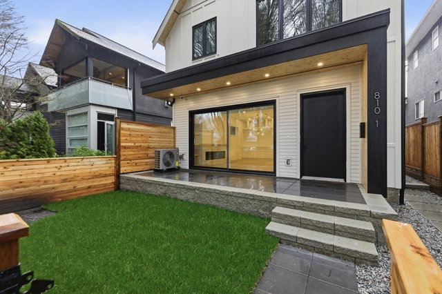 1 - 810 22nd Avenue E