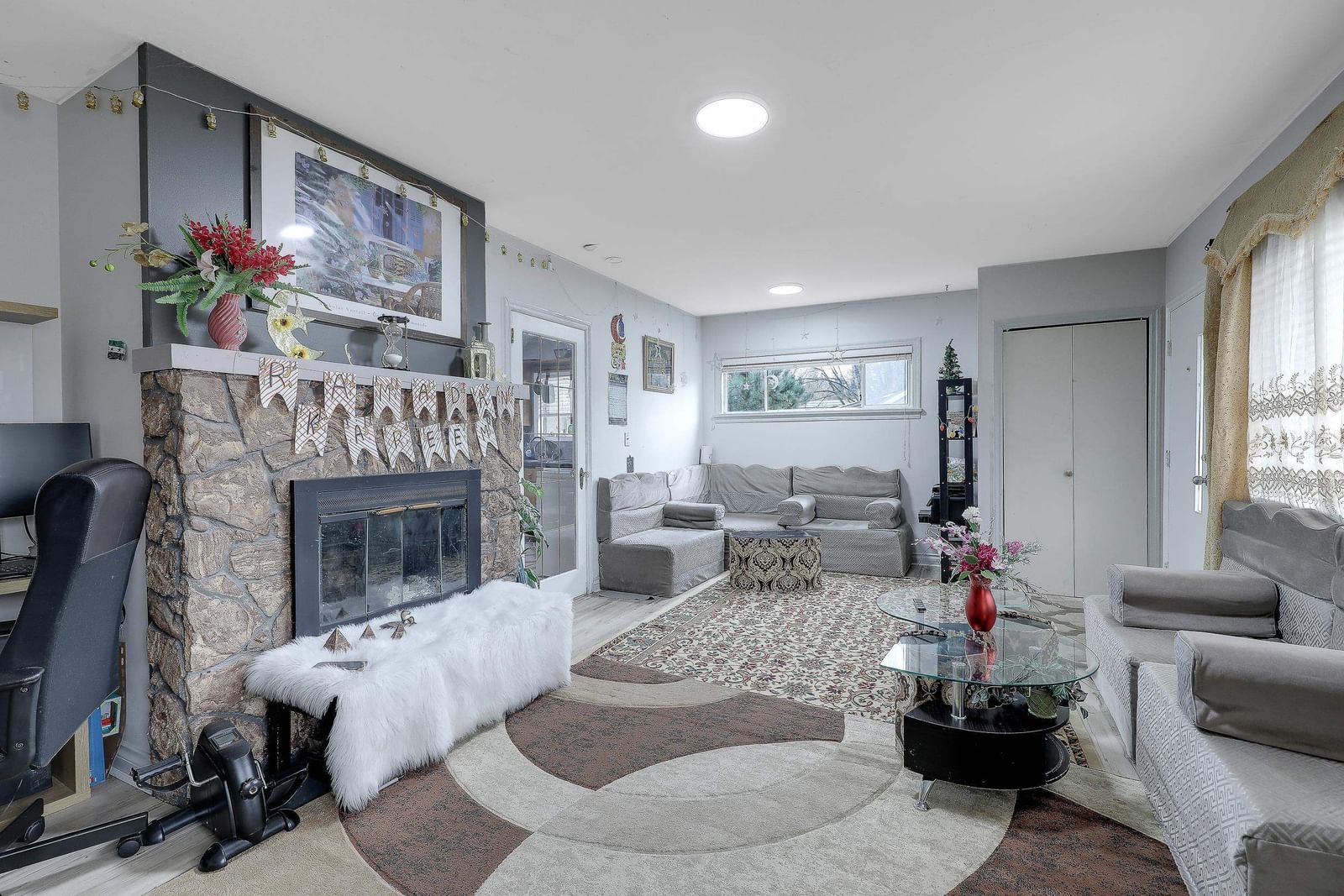 Listing Image 13