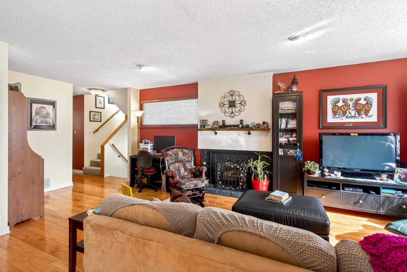 Listing Image 8