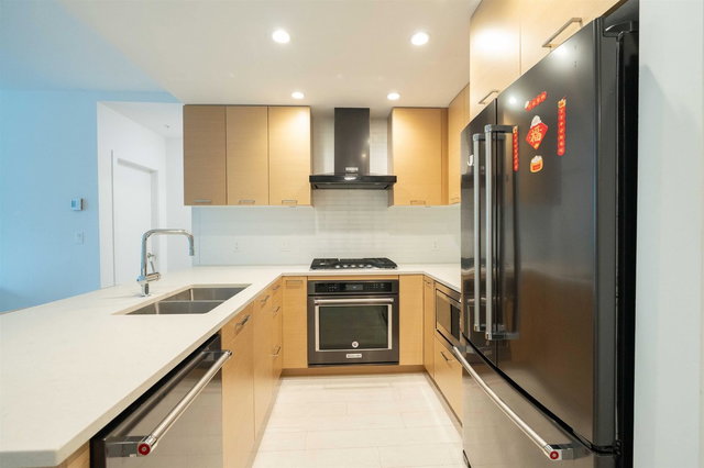 303 - 3581 Ross Drive