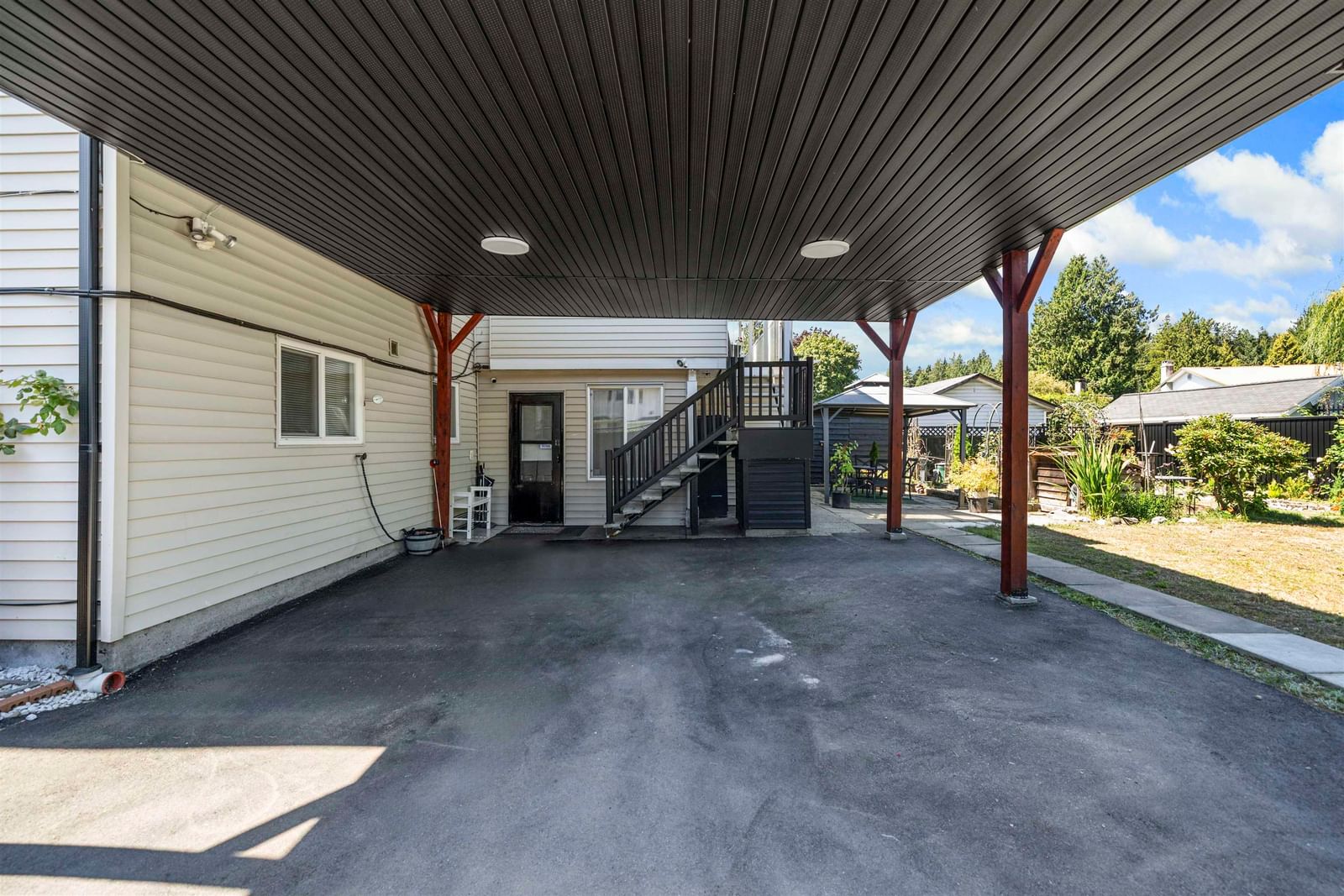 Listing Image 37