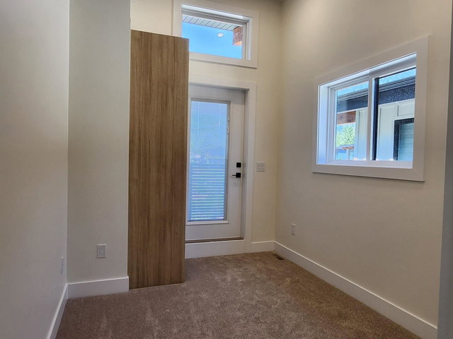 5 - 798 Hot Springs Road