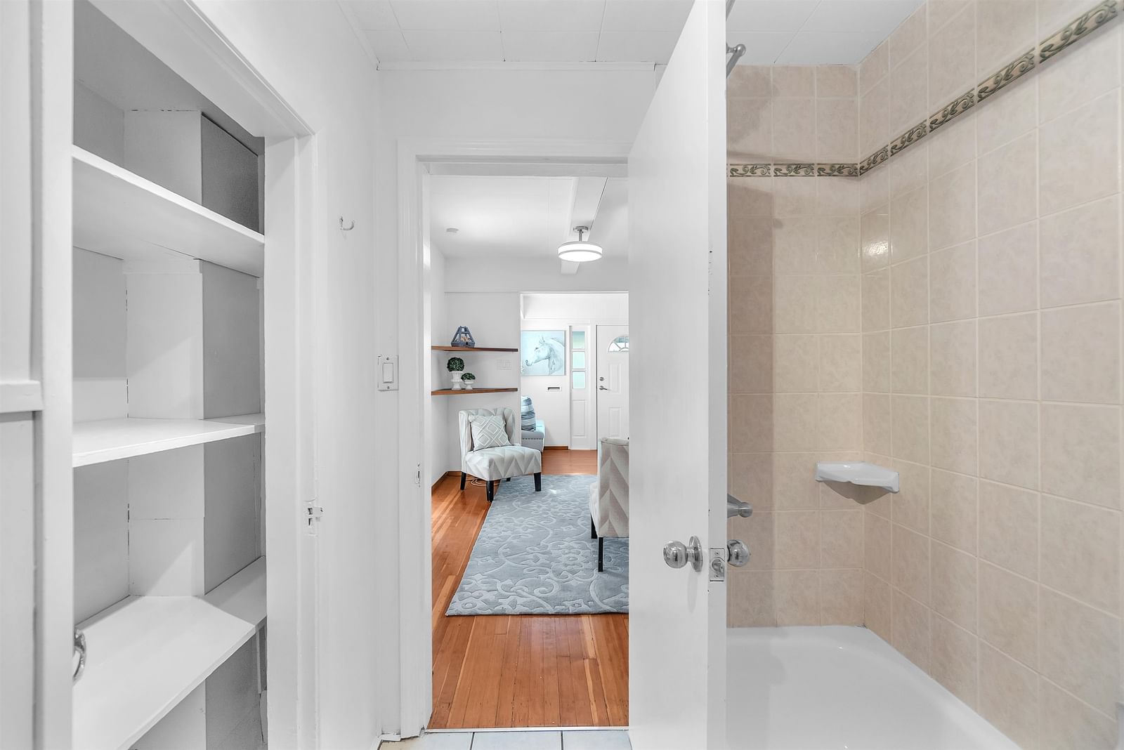 Listing Image 18