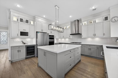 824 Chestnut Street | New Westminster | Image