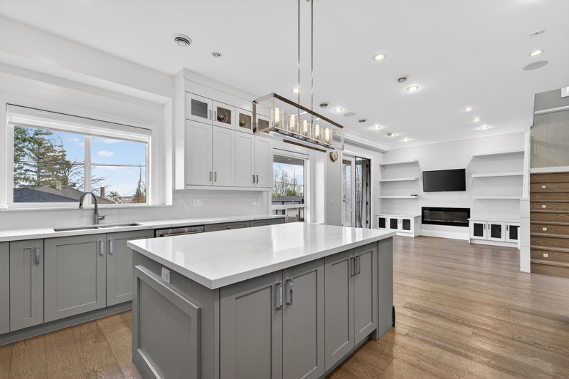 824 Chestnut Street, New Westminster, V3L 4N2 | Image 3