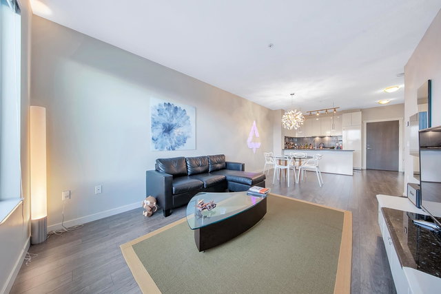 521 - 9311 Alexandra Road