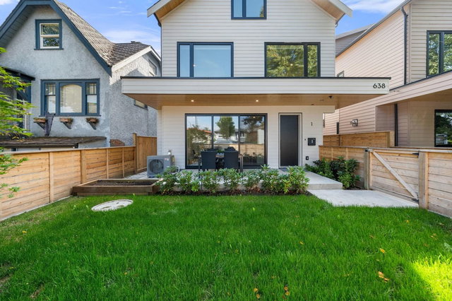 1 - 638 46th Avenue E