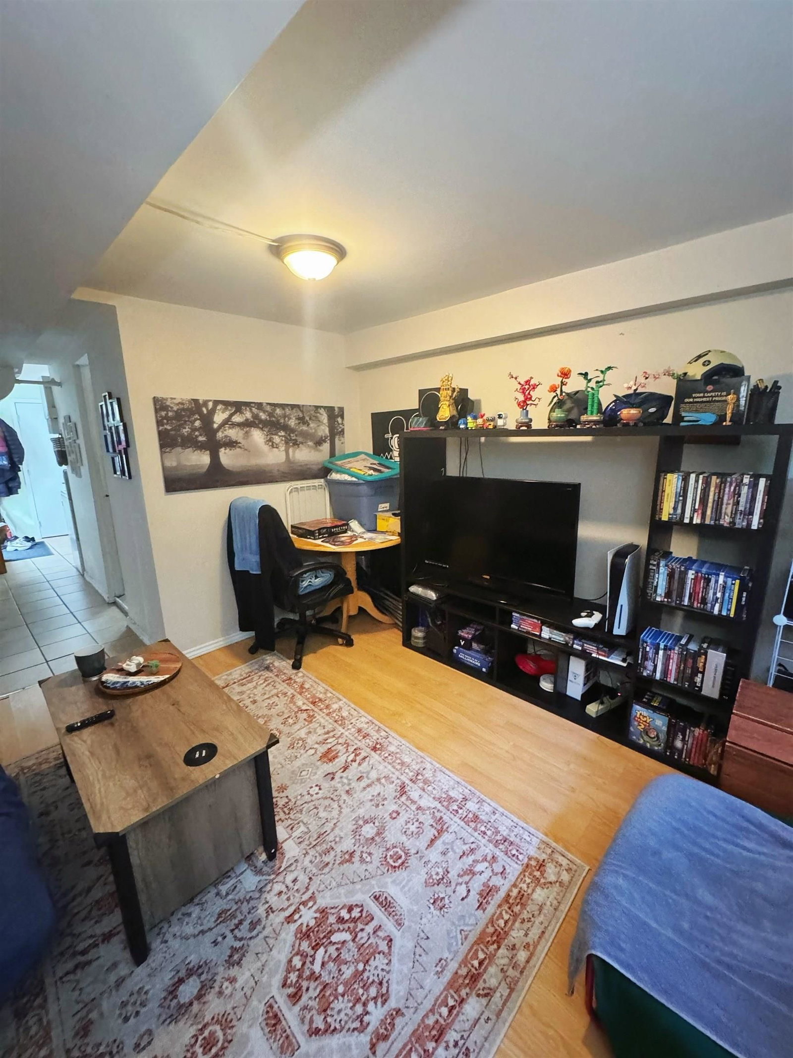 Listing Image 14