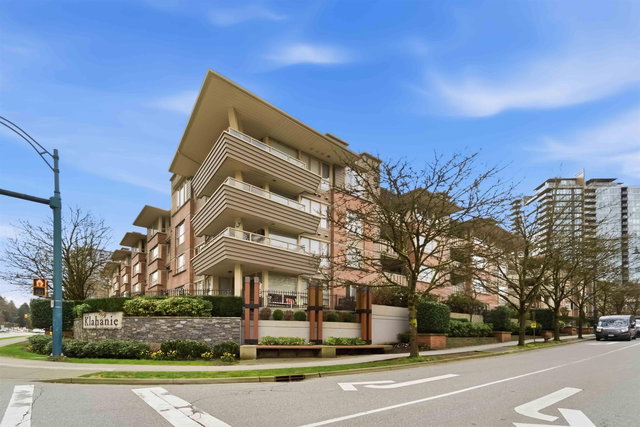 308 - 801 Klahanie Drive