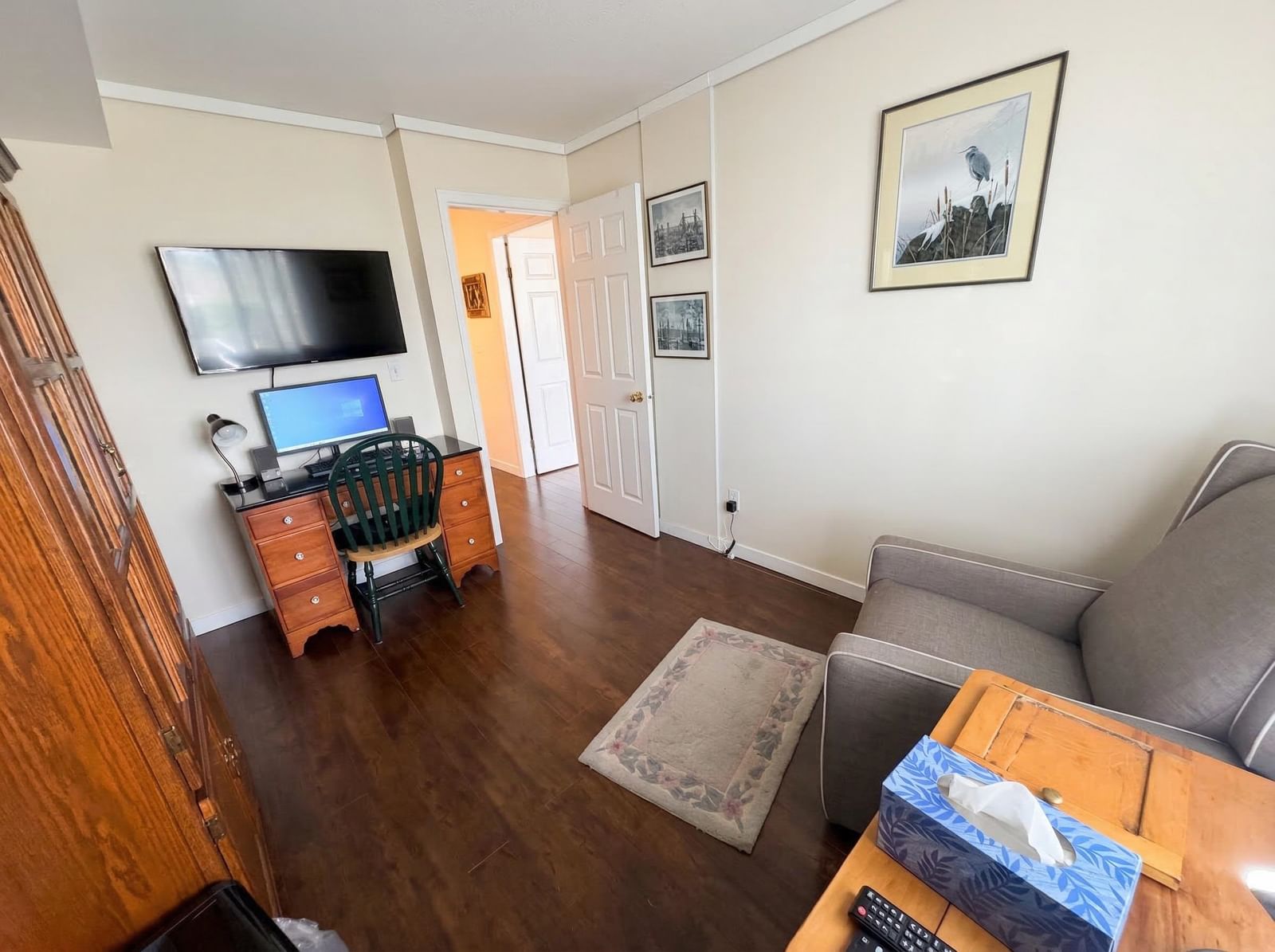 Listing Image 10